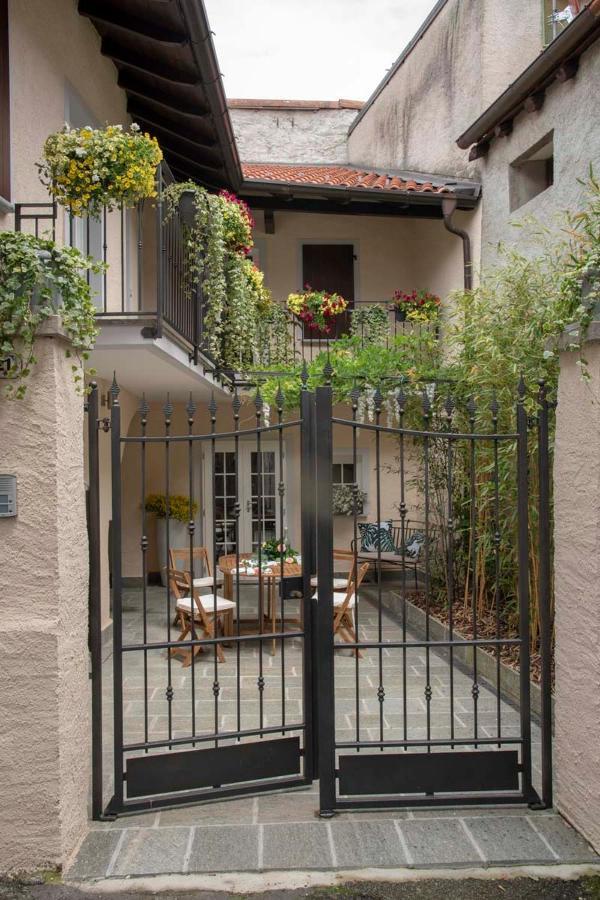 Vila Casa Mia Castelveccana Exteriér fotografie