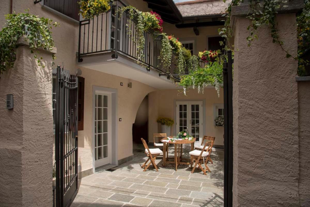 Vila Casa Mia Castelveccana Exteriér fotografie