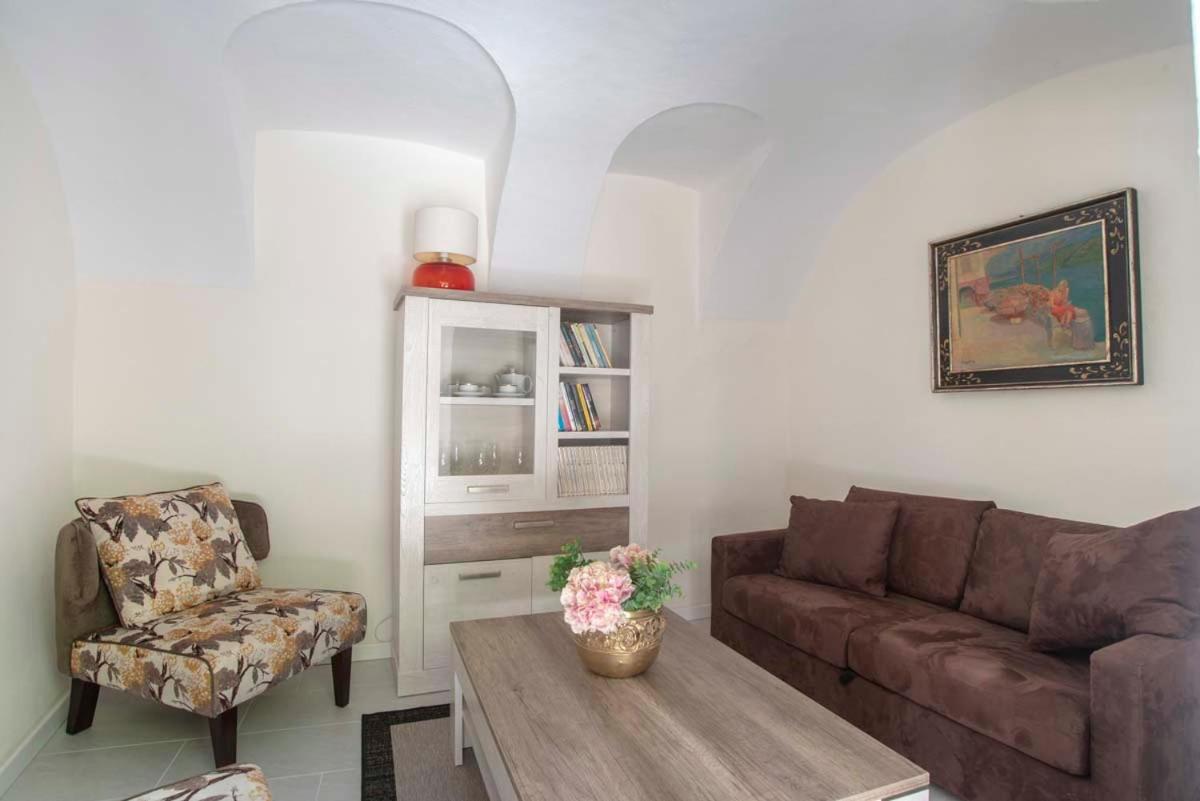 Vila Casa Mia Castelveccana Exteriér fotografie